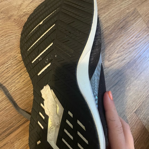 Brookes Levitate Running  Size 7. Perfect Condition. #tennisshoe #running - Picture 3 of 5